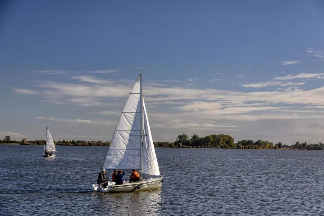 Seeliebe, 300 Meter Zum Wasser, Mit Terrasse Und Garten Lembruch Exterior photo