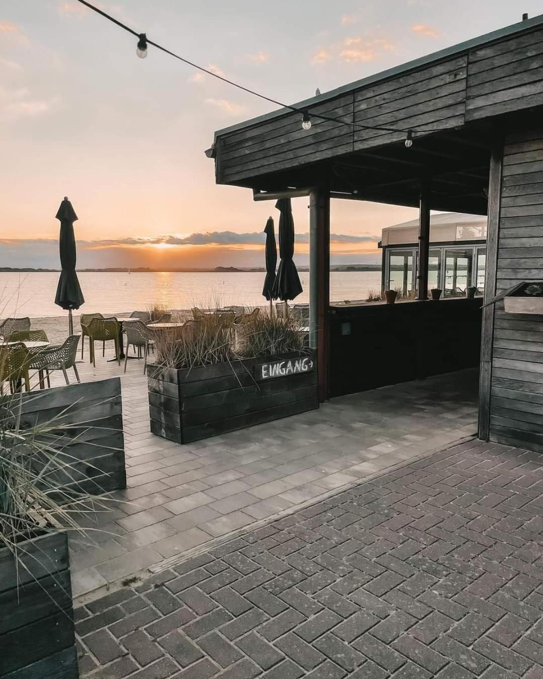 Seeliebe, 300 Meter Zum Wasser, Mit Terrasse Und Garten Lembruch Exterior photo